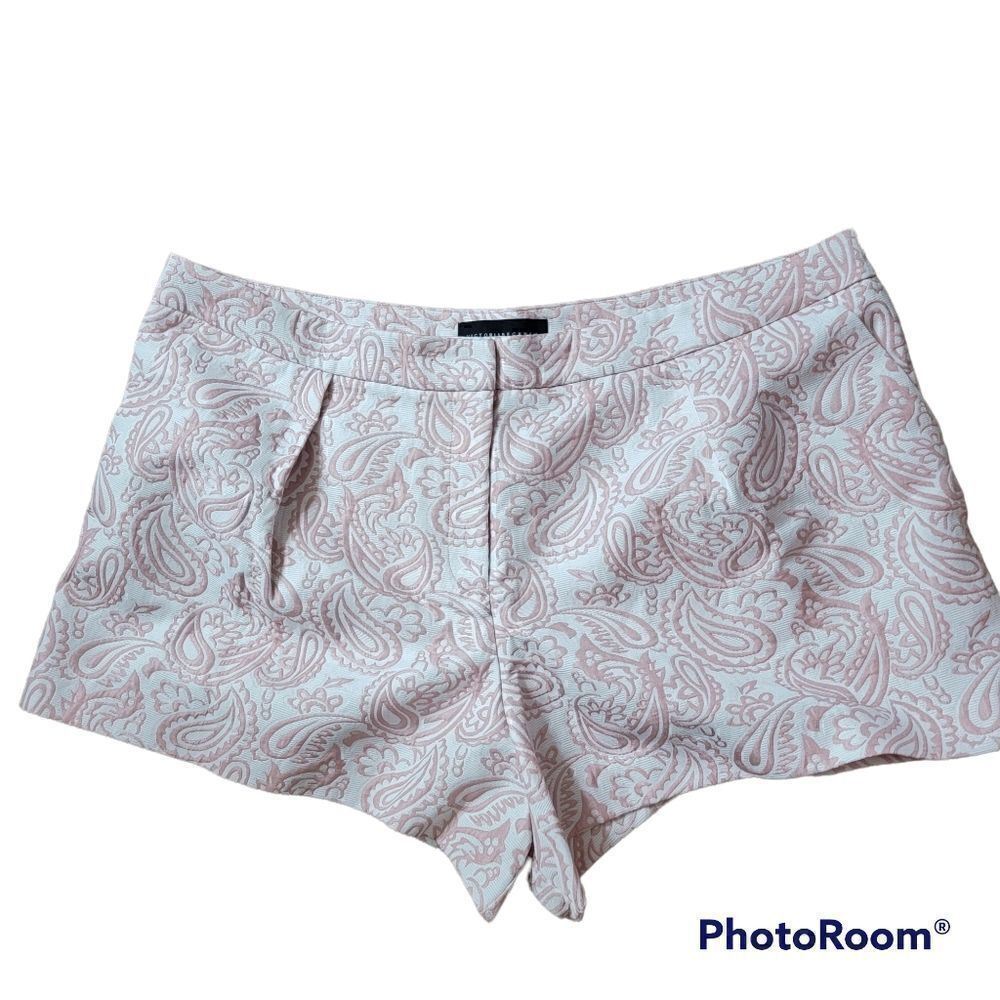 Victoria Beckham for Target Paisley Print Shorts with Pockets. NWT. Size 20W.